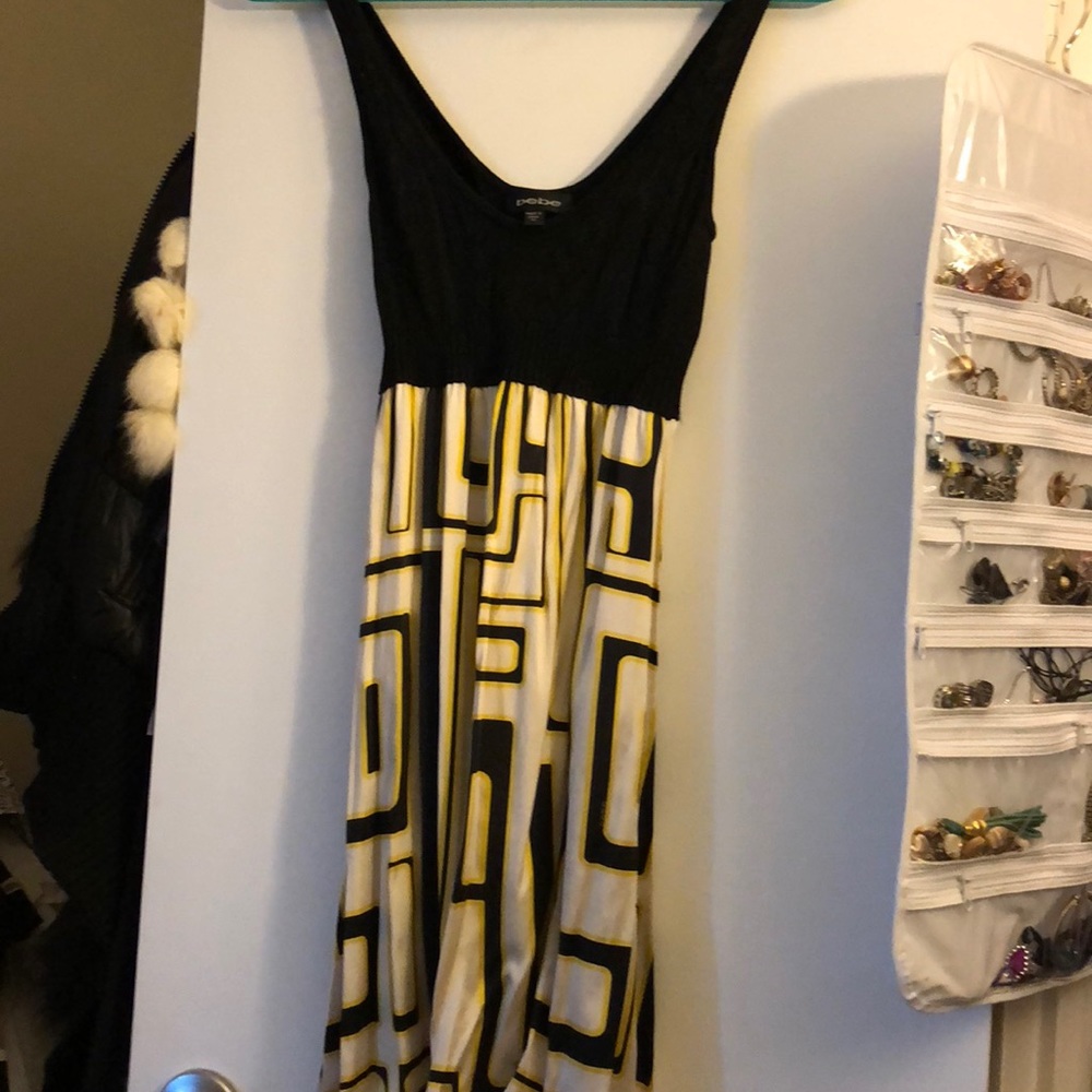 Cute silk dress XS Bebe - Picture 3 of 3